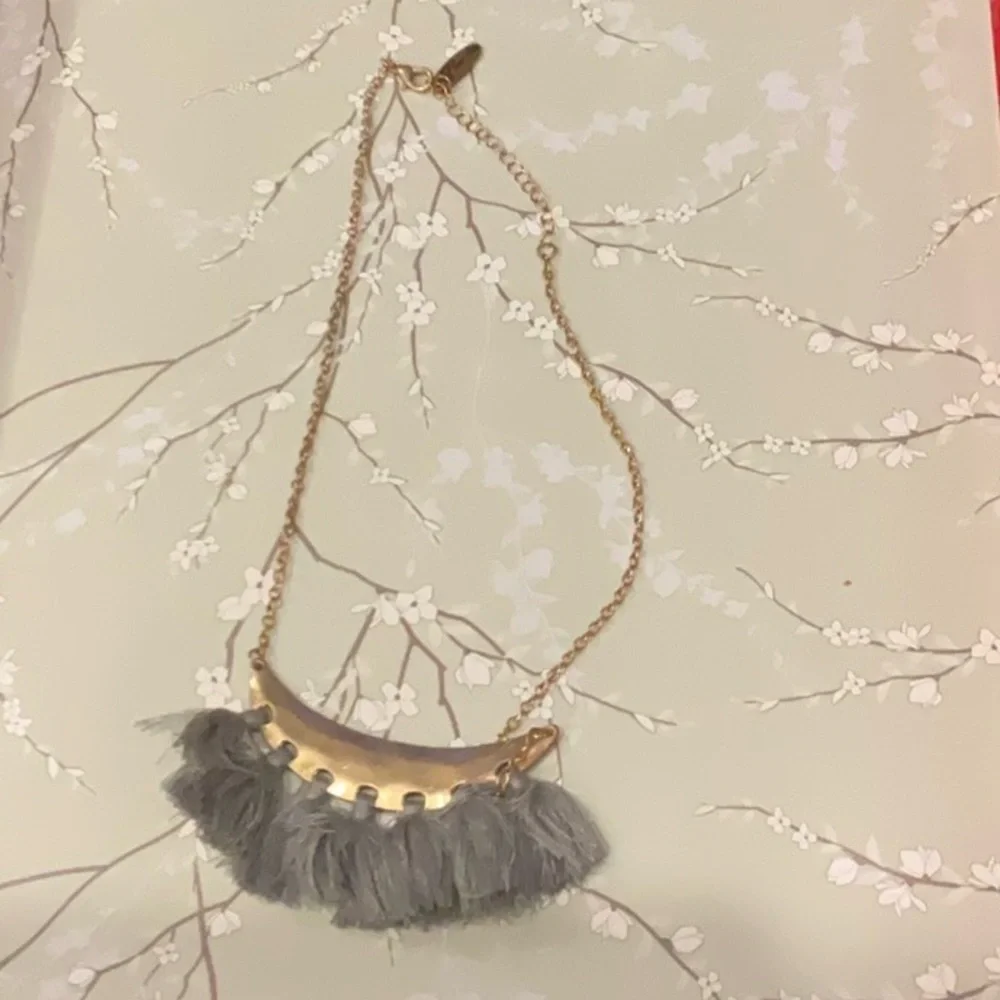 Plunder | Leticia Necklace Gold/Tassels Shabby Chic 20”
